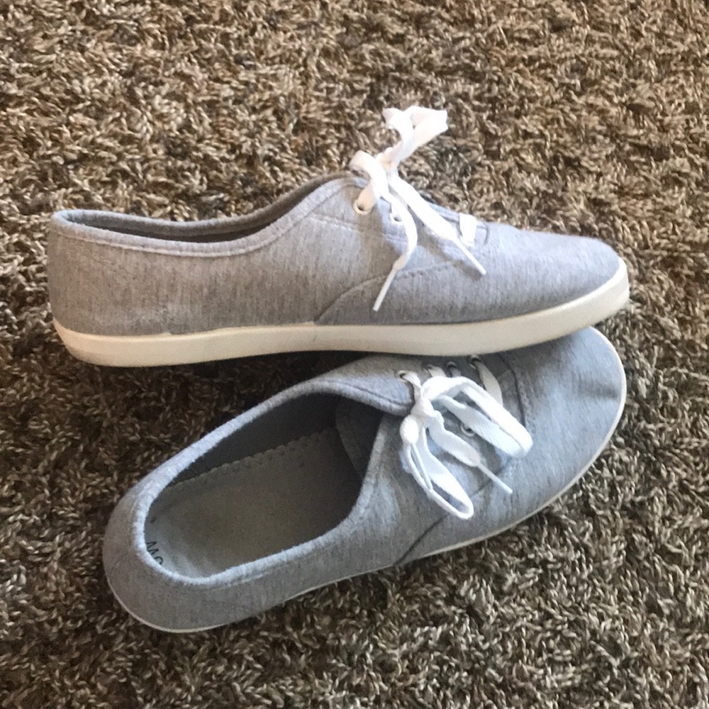 Gray Shoes - Picture 2 of 4